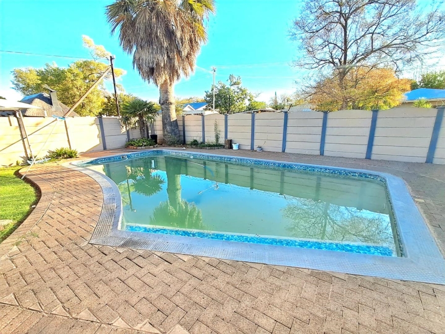 4 Bedroom Property for Sale in Gardeniapark Free State